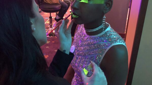 maquillage fluo Nantes