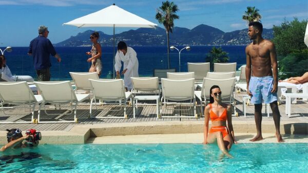 arty trendy Magazine